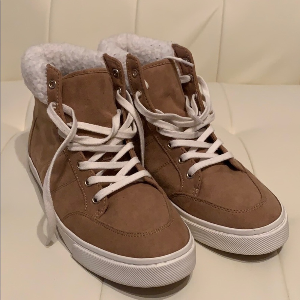 Style Sneakers